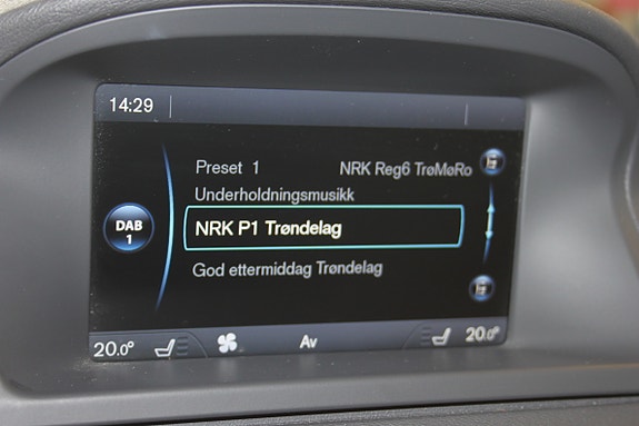 Volvo V70 10 of 21