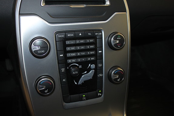 Volvo V70 14 of 21
