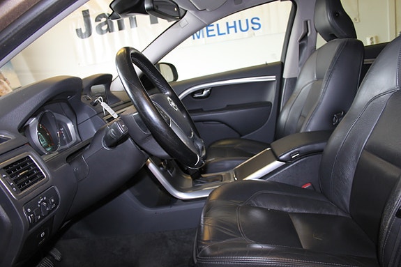 Volvo V70 6 of 21