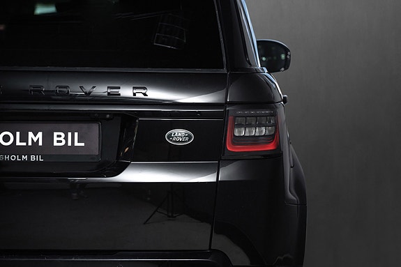 Land Rover Range Rover Sport 4 of 30