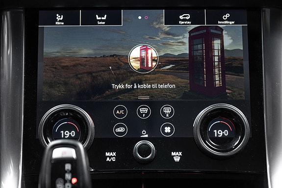 Land Rover Range Rover Sport 28 of 30