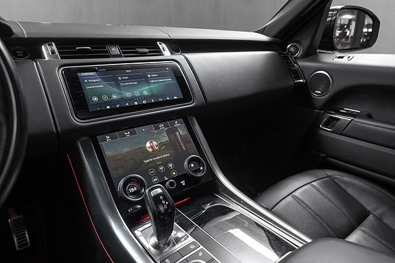 Land Rover Range Rover Sport 17 of 30