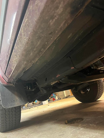 Jeep Cherokee 11 of 12