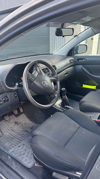 Toyota Avensis 5 of 7