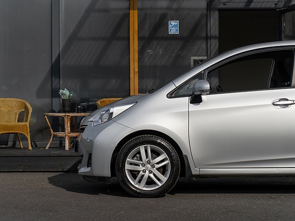 Toyota Verso-S 11 of 30
