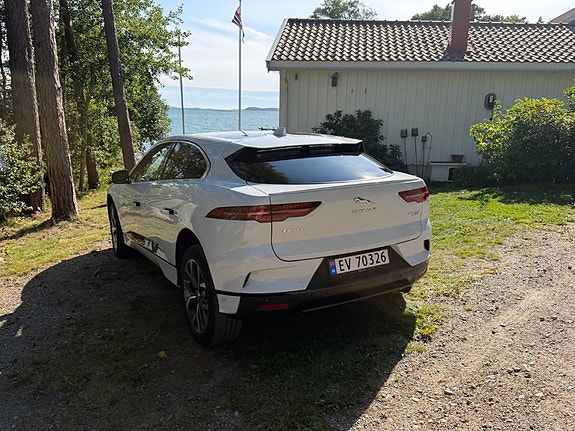 Jaguar I-PACE 5 of 10