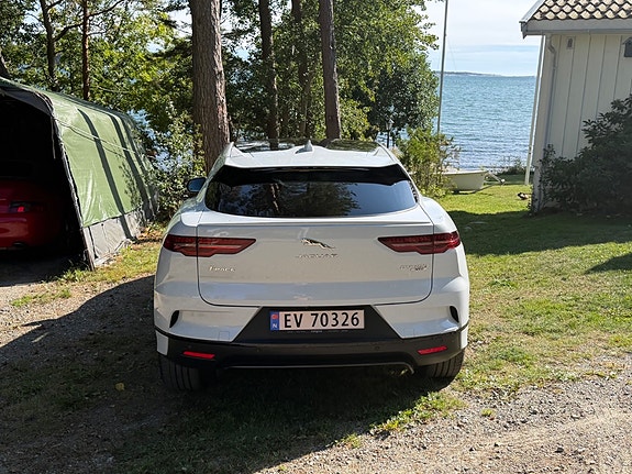 Jaguar I-PACE 6 of 10