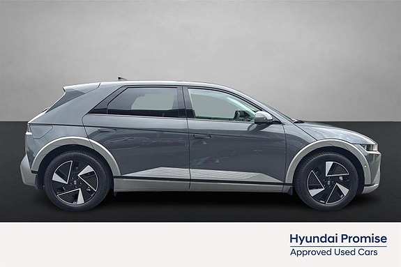 Hyundai Ioniq 5 8 of 24