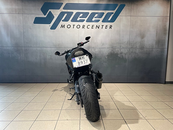 Suzuki GSX-S 750 A2 15 of 18