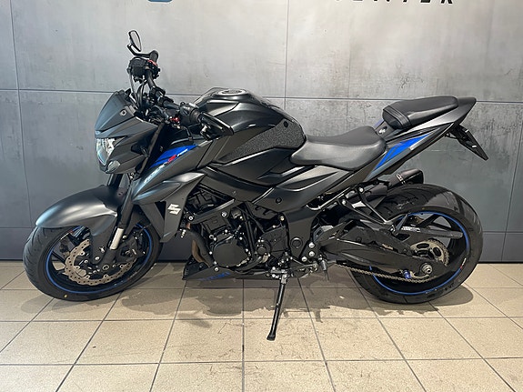 Suzuki GSX-S 750 A2 13 of 18
