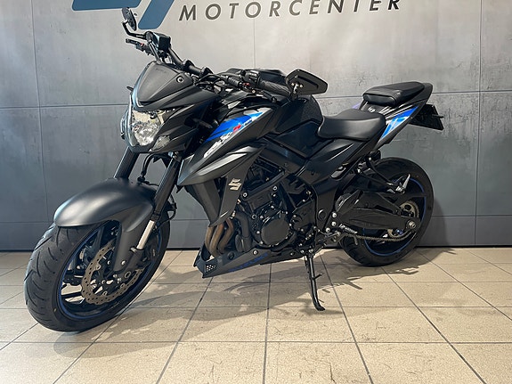Suzuki GSX-S 750 A2 12 of 18