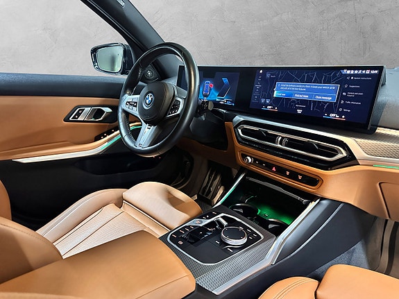 BMW 330e 20 of 30