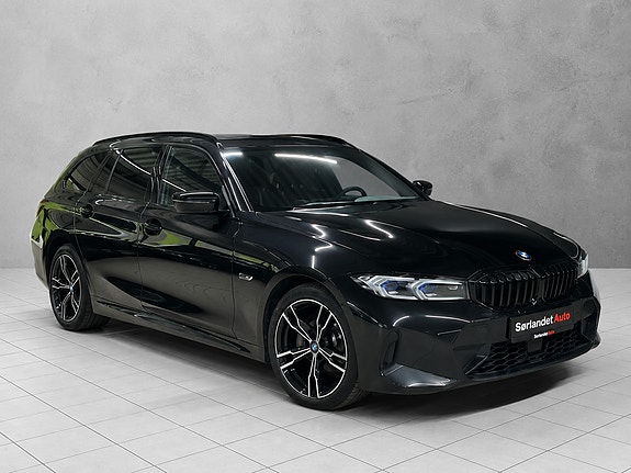 BMW 330e 3 of 30