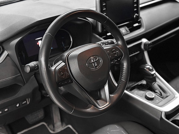 Toyota RAV4 14 of 30