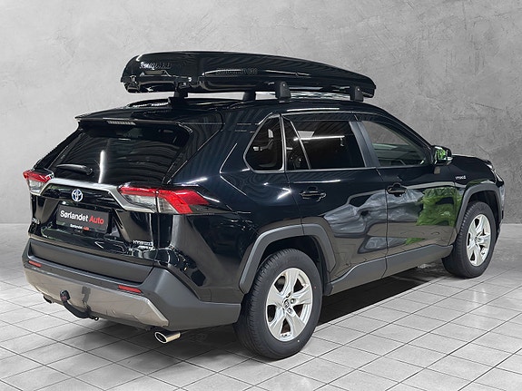 Toyota RAV4 6 of 30