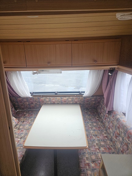Dethleffs Camper Edition 460 T 4 of 10