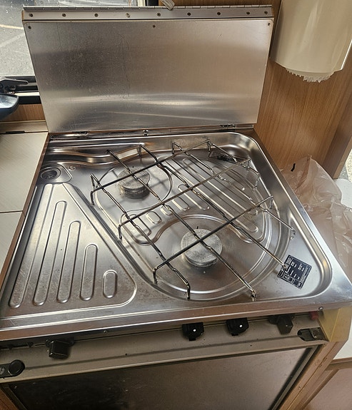 Dethleffs Camper Edition 460 T 9 of 10