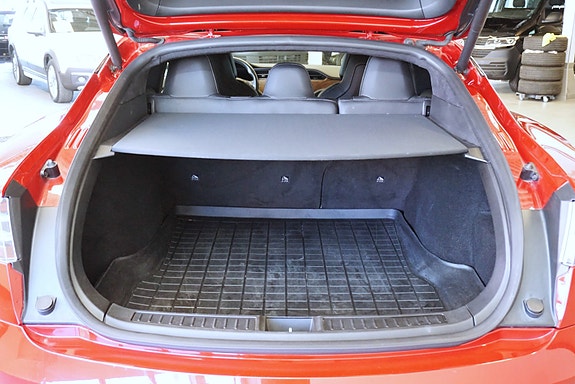 Tesla Model S 30 of 30