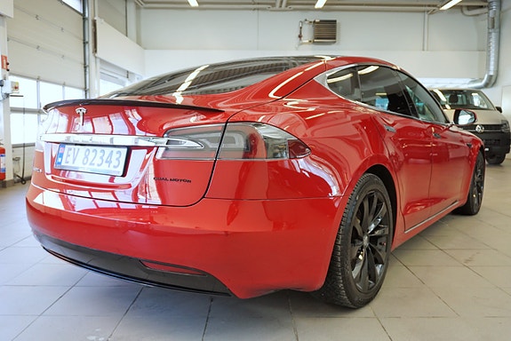 Tesla Model S 6 of 30