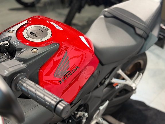 Honda CB 650 R 9 of 23