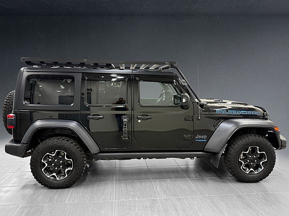 Jeep Wrangler 11 of 30