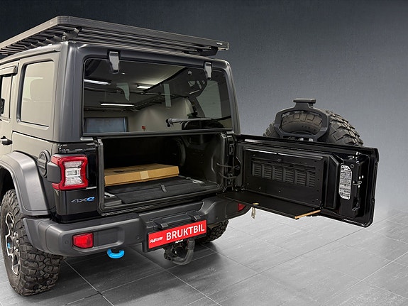 Jeep Wrangler 8 of 30