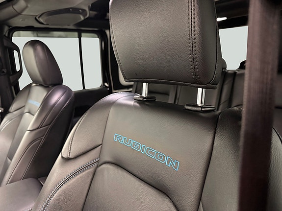 Jeep Wrangler 19 of 30