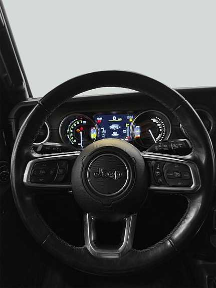 Jeep Wrangler 28 of 30