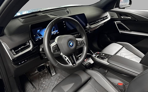 BMW iX2 5 of 7