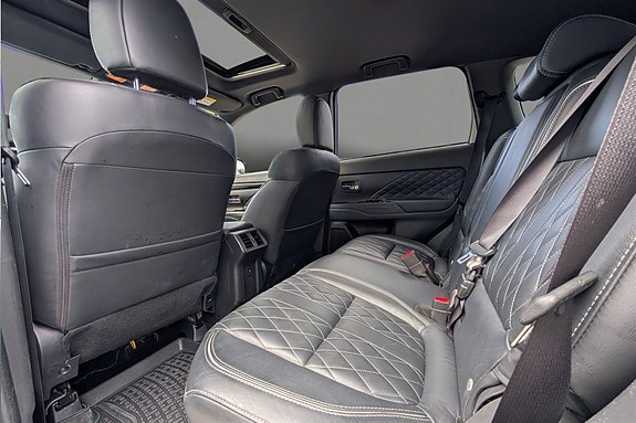 Mitsubishi Outlander 17 of 22