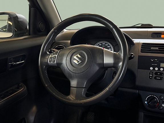 Suzuki Swift 14 of 24