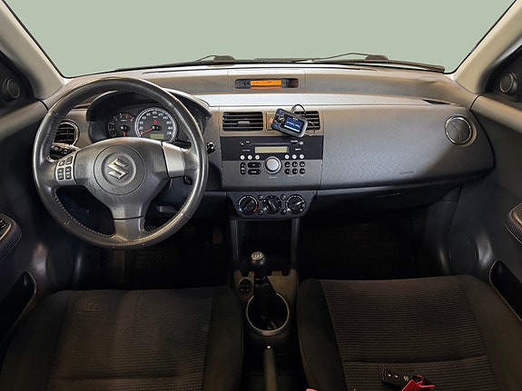 Suzuki Swift 13 of 24