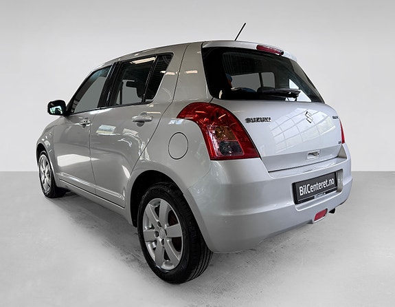 Suzuki Swift 6 of 24