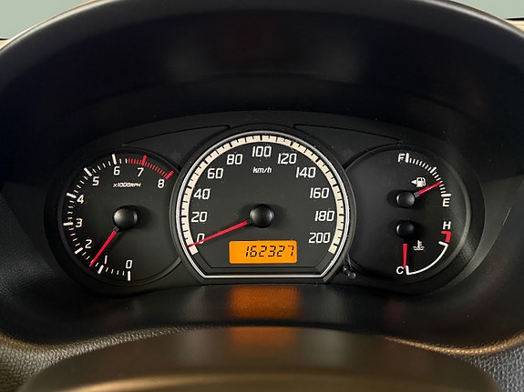 Suzuki Swift 22 of 24