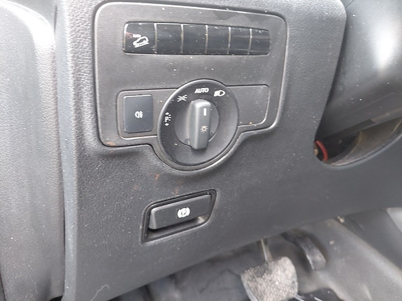 Mercedes-Benz Vito 119 21 of 30