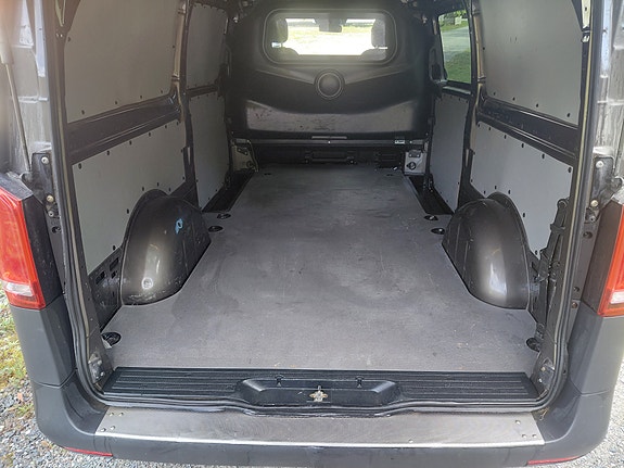 Mercedes-Benz Vito 119 11 of 30