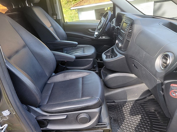 Mercedes-Benz Vito 119 14 of 30