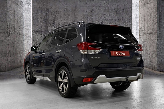 Subaru Forester 4 of 18
