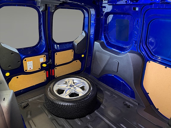 Ford Transit Connect 11 of 27
