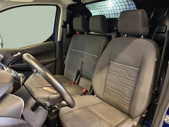 Ford Transit Connect 15 of 27
