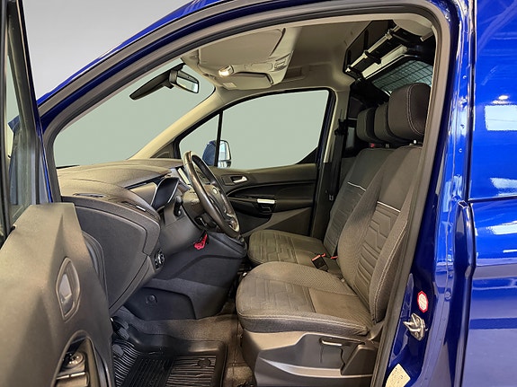 Ford Transit Connect 14 of 27