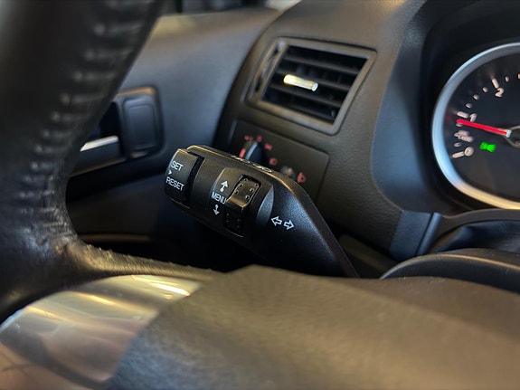 Ford Kuga 25 of 30