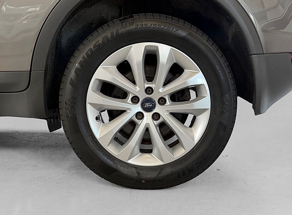 Ford Kuga 7 of 30