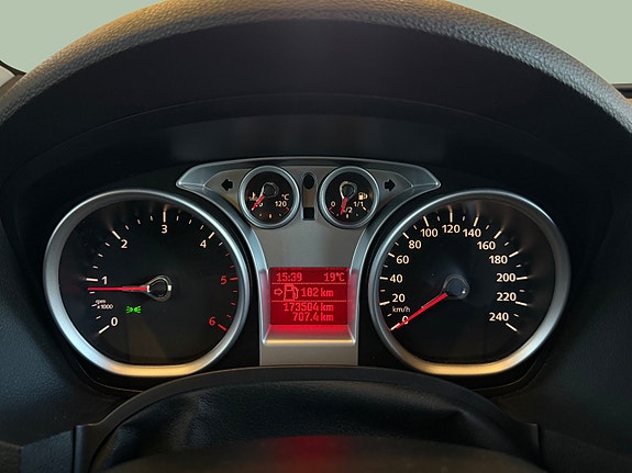 Ford Kuga 29 of 30