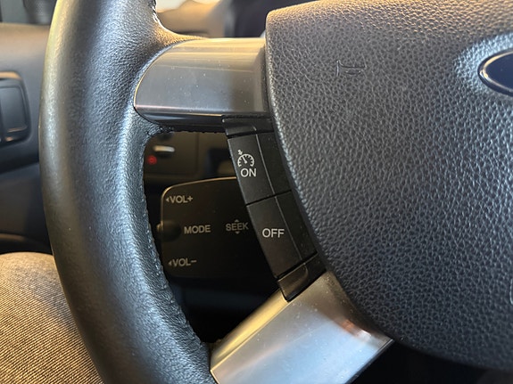 Ford Kuga 22 of 30
