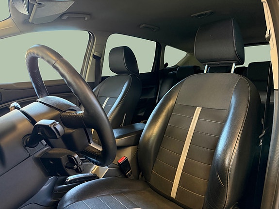 Ford Kuga 12 of 30