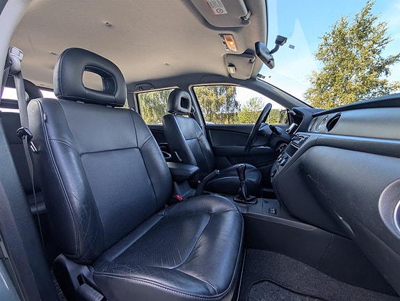 Mitsubishi Outlander 15 of 16