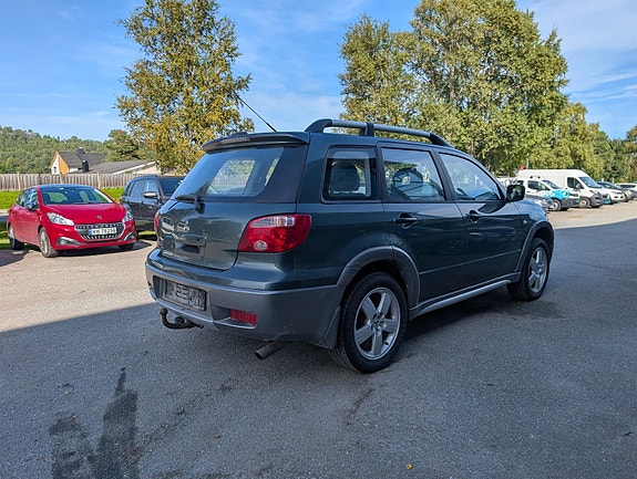 Mitsubishi Outlander 6 of 16