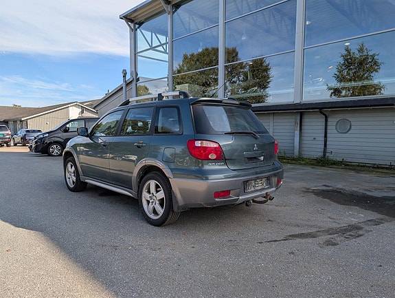 Mitsubishi Outlander 3 of 16