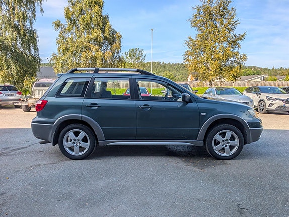 Mitsubishi Outlander 7 of 16